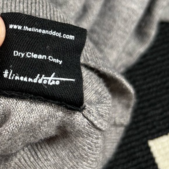 Comfiest, LINE + DOT sweater!! - Picture 7 of 12